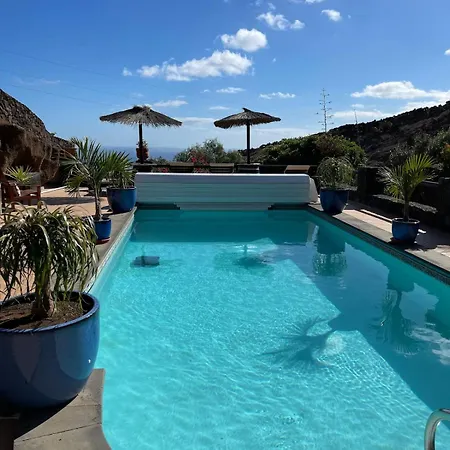 Villa Castillo Antonia Executive With Heated Pool