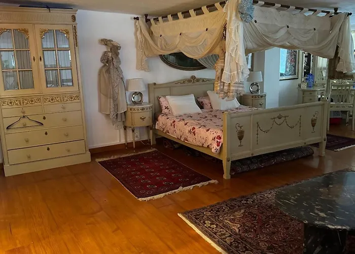 Castillo Antonia Executive With Heated Pool Villa