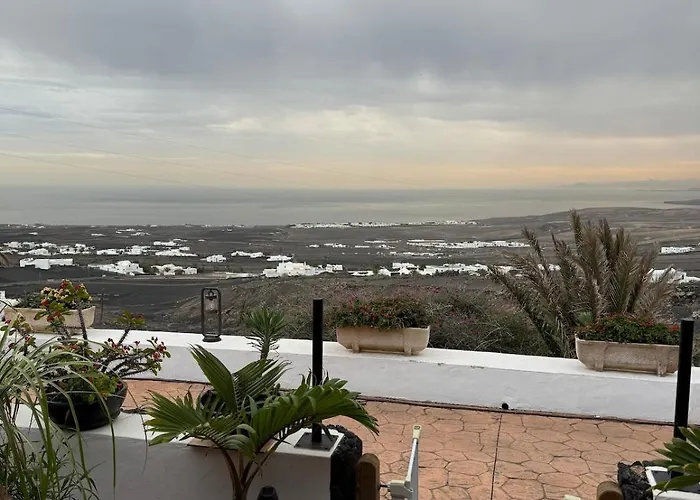 Villa Castillo Antonia Executive With Heated Pool