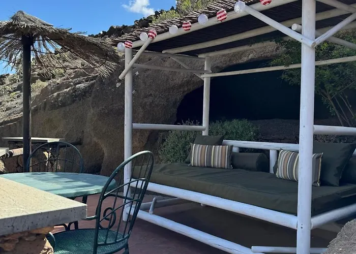 Villa Castillo Antonia Executive With Heated Pool