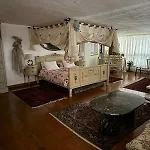 Castillo Antonia Executive With Heated Pool