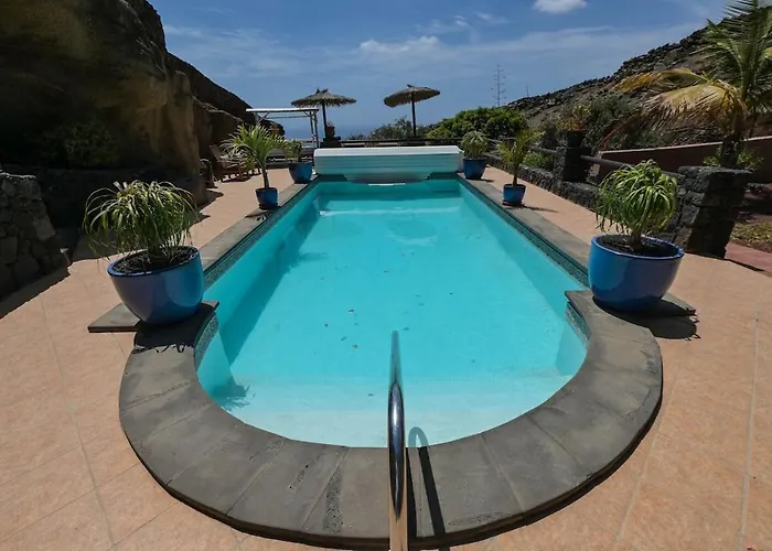 Villa Castillo Antonia Executive With Heated Pool Tías